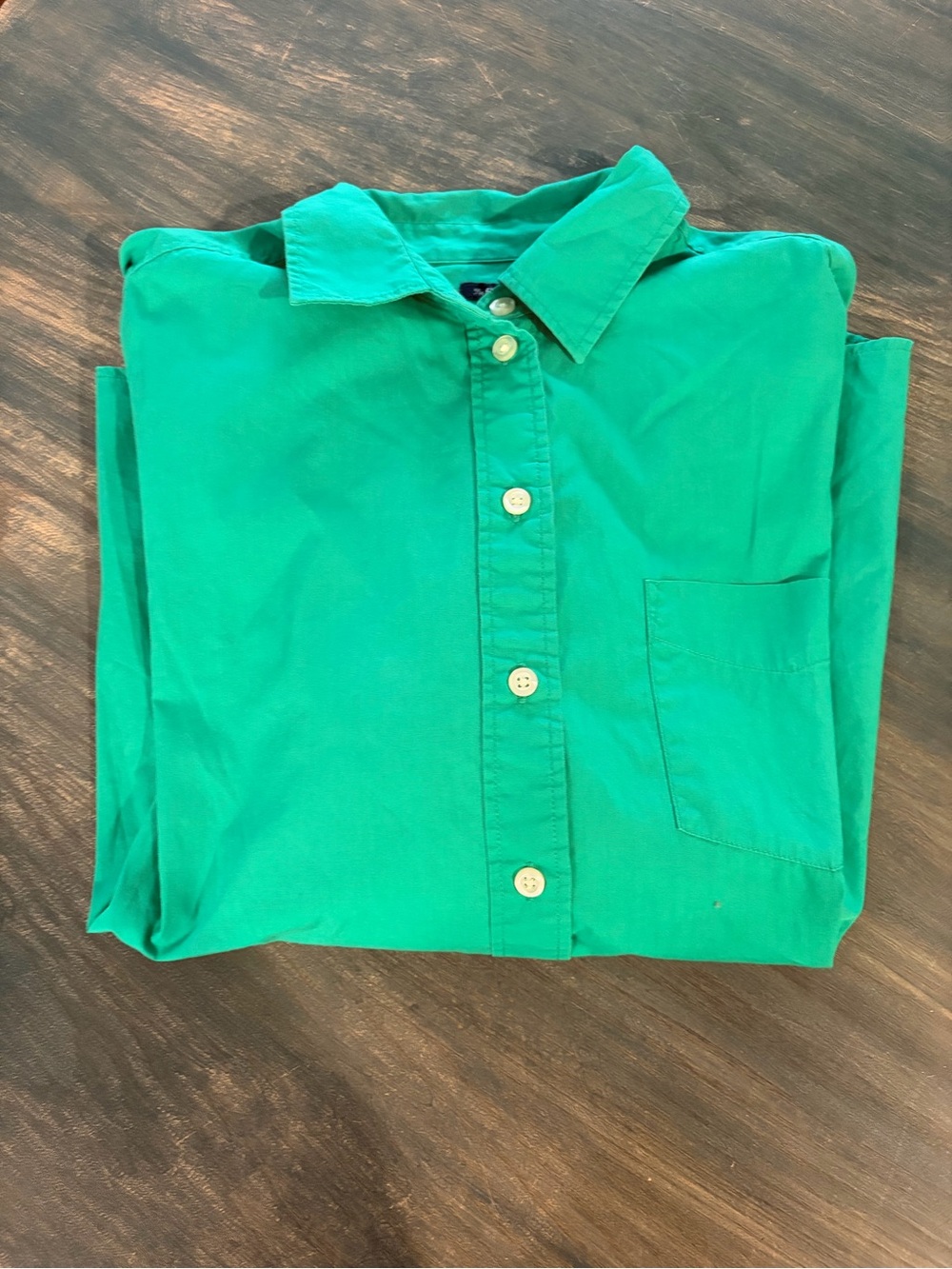 Women’s Gap The Big Shirt. Green Button-Up Shirt. Size Small.